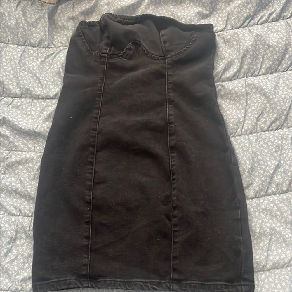 Black Strapless Dress